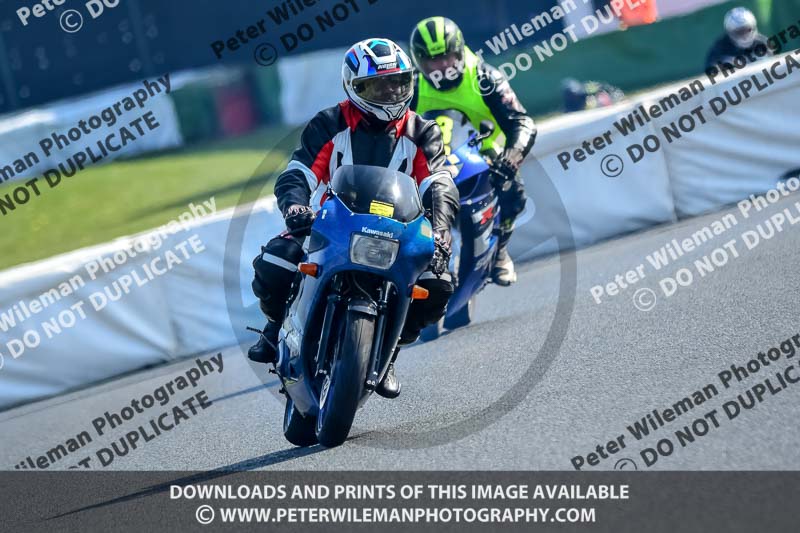 enduro digital images;event digital images;eventdigitalimages;mallory park;mallory park photographs;mallory park trackday;mallory park trackday photographs;no limits trackdays;peter wileman photography;racing digital images;trackday digital images;trackday photos